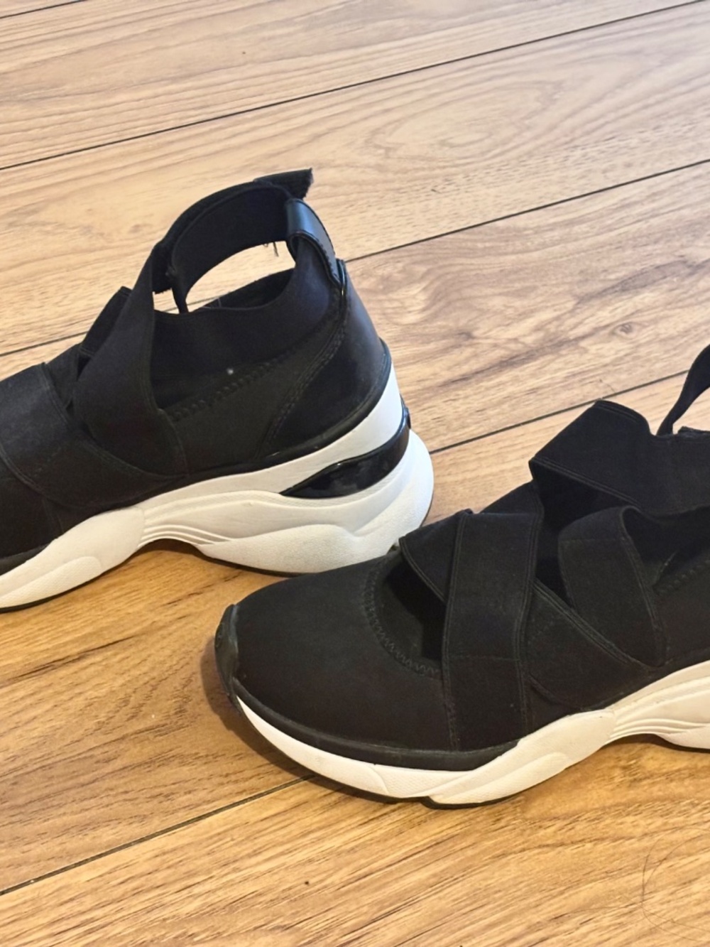 MICHAEL MICHAEL KORS Chessa Leather Trainer Black - Picture 4 of 5
